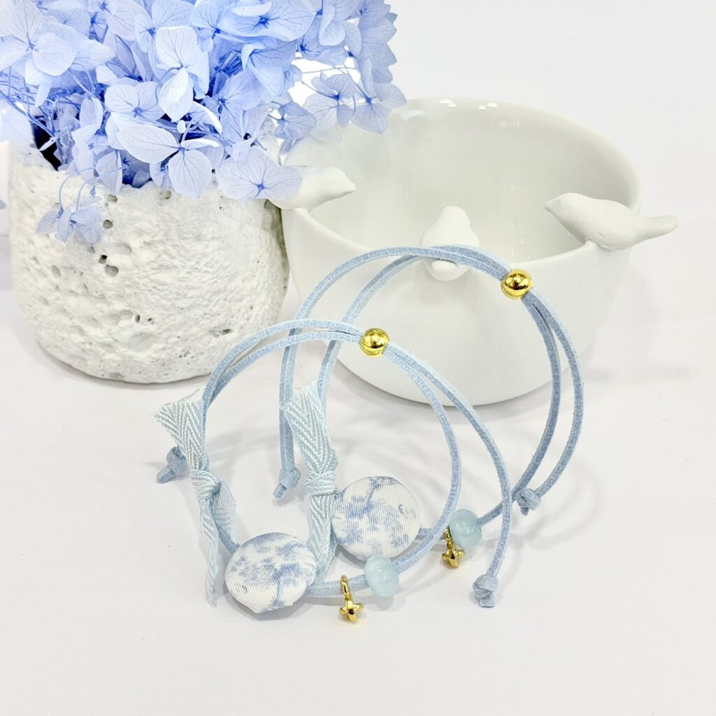 GP.95-Βραχιόλι-σουέτ-με-υφασμάτινο-κουμπί-τύπου-Dior-και-σταυρό-24Κ